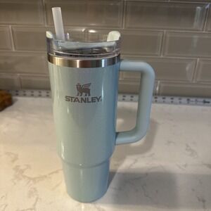 Stanley 30 oz Stainless Steel H2.0 Flowstate Quencher Tumbler Blueberry Milk